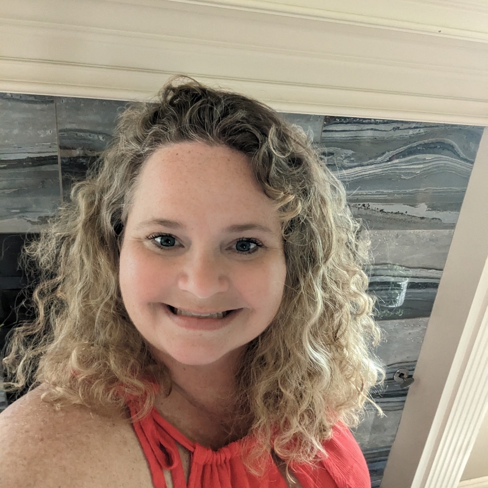 Meet your Posher, Lanie